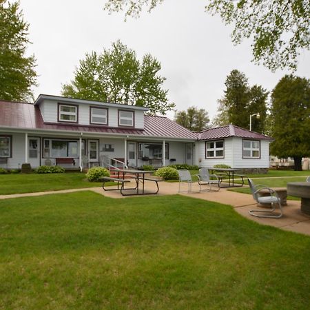 Whalens Grindstone Shores Inc. Hotel Frankenmuth Exterior foto